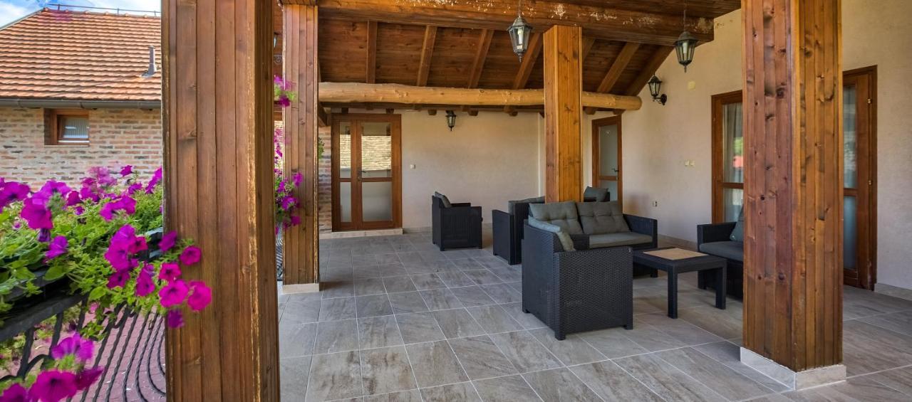 Podrumi Kolar "Suza Baranje" Kneževi Vinogradi Extérieur photo