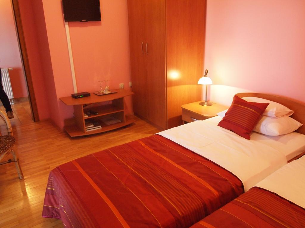 Podrumi Kolar "Suza Baranje" Kneževi Vinogradi Extérieur photo
