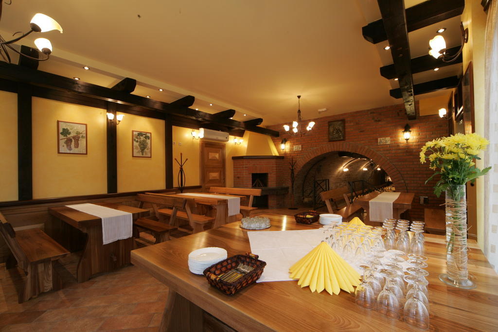 Podrumi Kolar "Suza Baranje" Kneževi Vinogradi Extérieur photo
